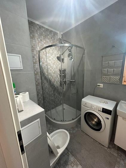 MILITARI REZIDENTIAL APUSULUI 1 - 3