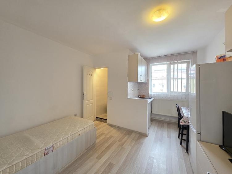 Piata Trapezului, Aleea Mizil, 5 minute metrou - 5