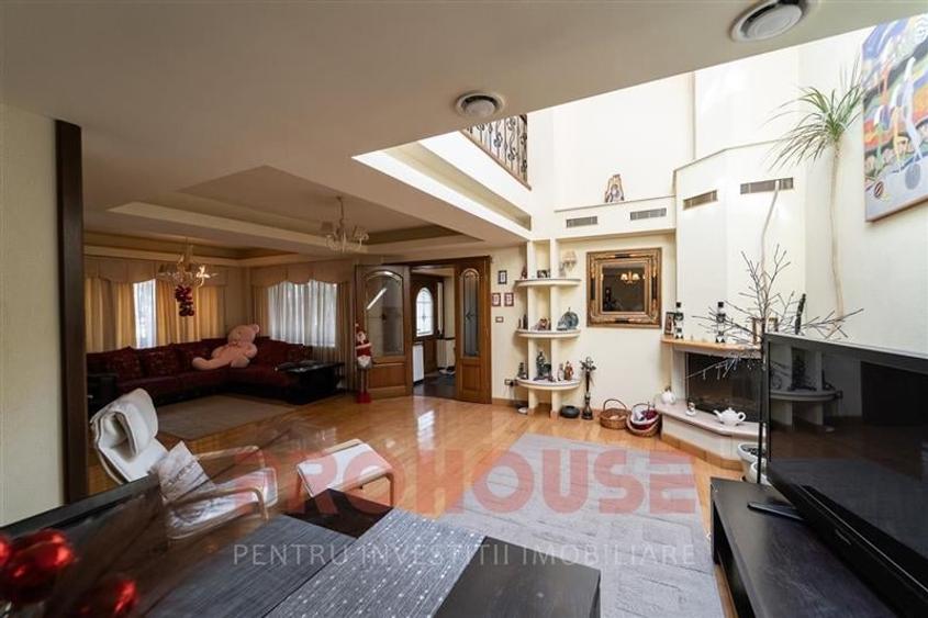 Oportunitate!! Soimului - vila noua - 8