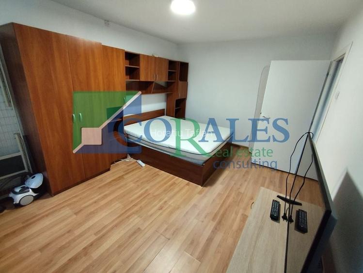 Etaj 1, Decomandat. Complexul Studentesc, disponibil imediat.