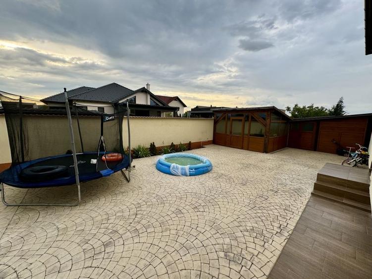 Casă Spațioasă de V&acirc;nzare &icirc;n Ghimbav | Două Apartamente | Teren 579 mp - 24