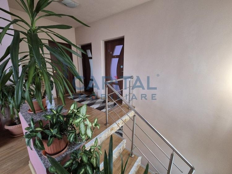 Casa la cheie cu garaj, D+P+E, 200 mpu, 1 400 mpt, central Dezmir - 17