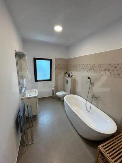 Casa individuala, moderna, de vanzare, cu 3 camere, 120 mp, zona Lipovei - 6