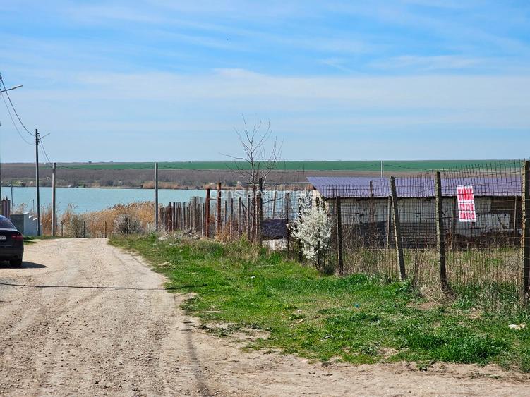 Vând teren Intravilan