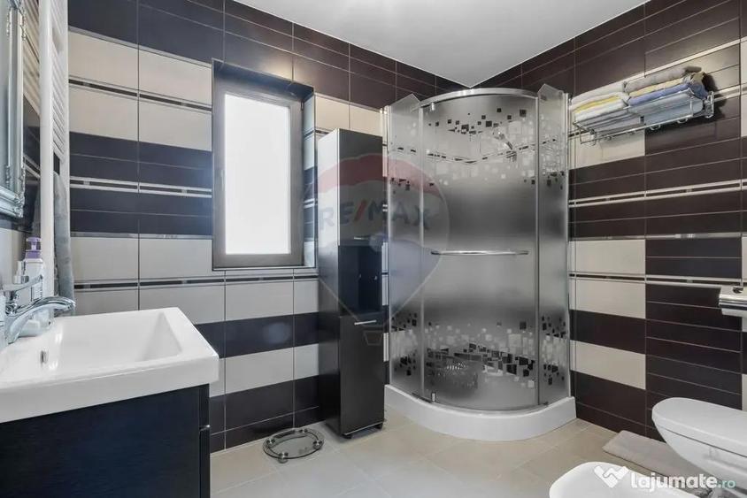 Casa noua pe colt si teren 1079 mp de vanzare in Macea,Arad - 2