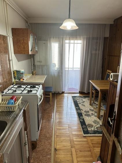 Apartament cu 3 camere în Gura Văii