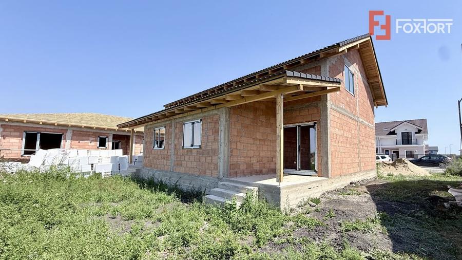 Duplex cu 4 camere cu Canalizare în Moșnița Nouă