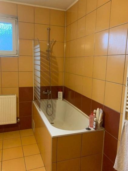 Casă individuală cu 5 camere cu Garaj în Copou