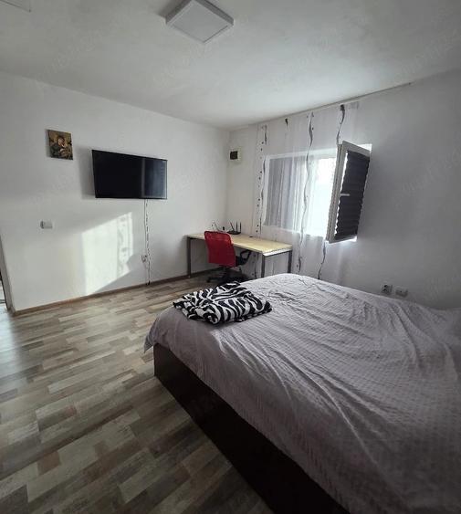 Casă cu Teren 239 Mp în Coșești