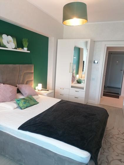 Apartament cu 2 camere semidecomandat în Cârlig