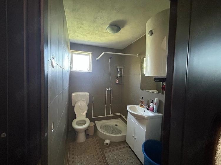 Casă cu 3 camere cu Teren 410 Mp în Ciofrângeni