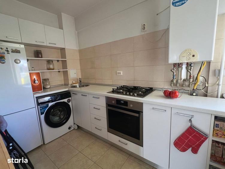 Apartament cu 2 camere decomandat, mobilat în Vitan