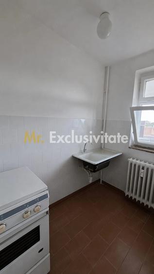 Garsoniera Craiovei etaj intermediar in bloc de apartamente - 5