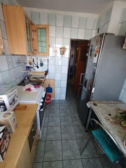 Apartament cu 2 camere semidecomandat în Dristor