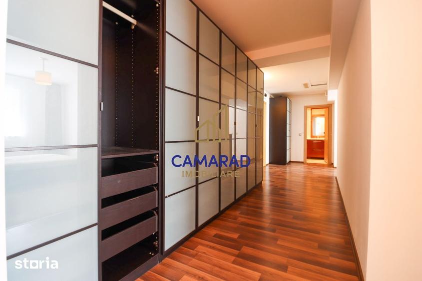 Apartament cu 3 camere în Vitan