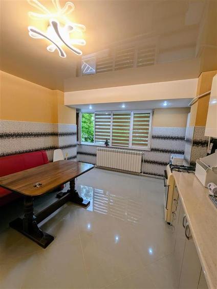 Apartament cu 2 camere decomandat în Buzaului