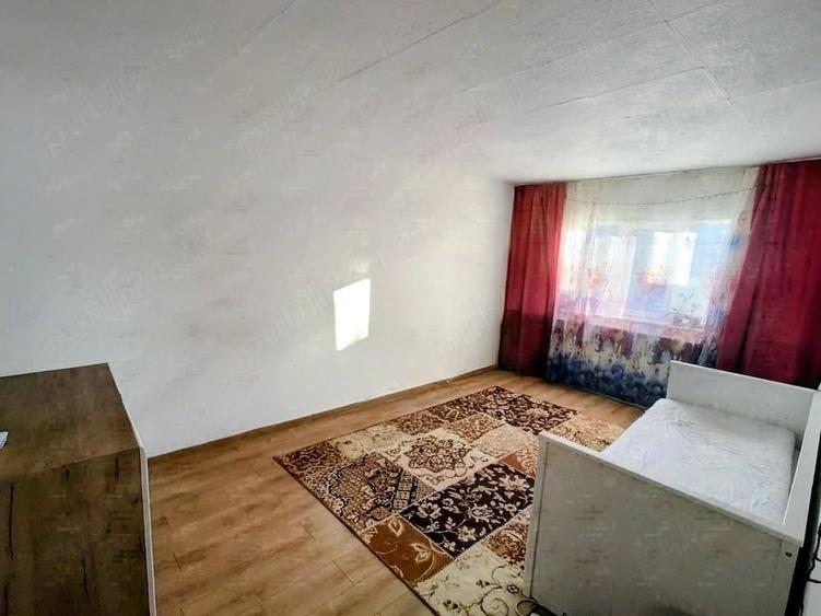 Apartament cu 3 camere decomandat în Vasile Alecsandri