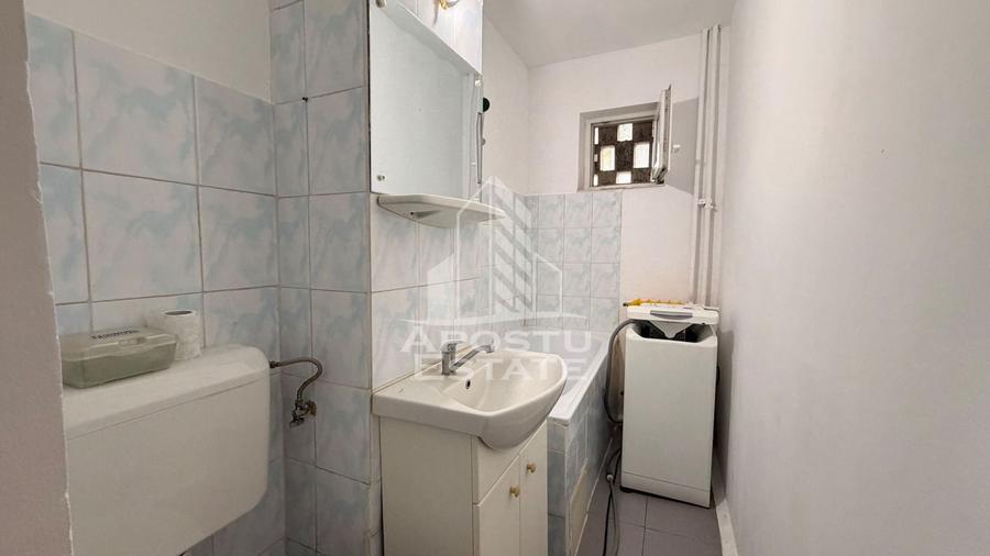 Apartament cu 2 camere nedecomandat, mobilat în Girocului