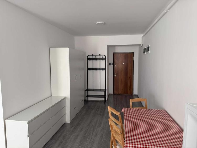 Apartament cu 2 camere în Triaj