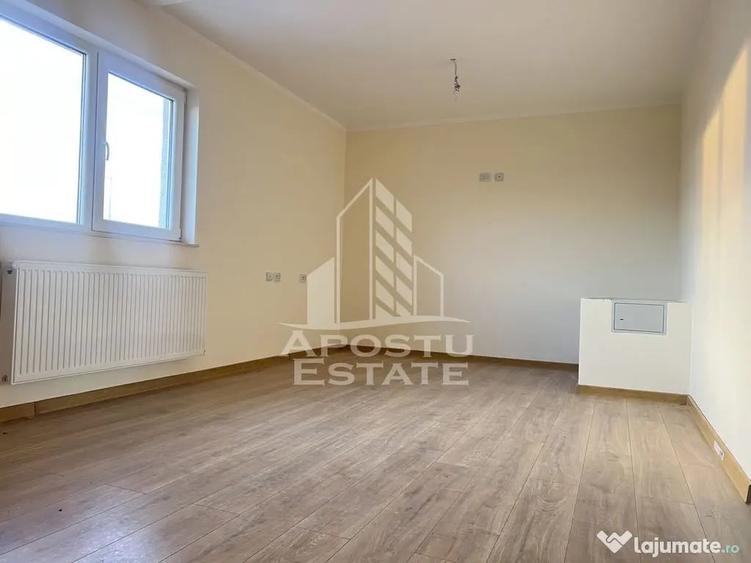 Casă cu 4 camere cu Teren 220 Mp în Giarmata