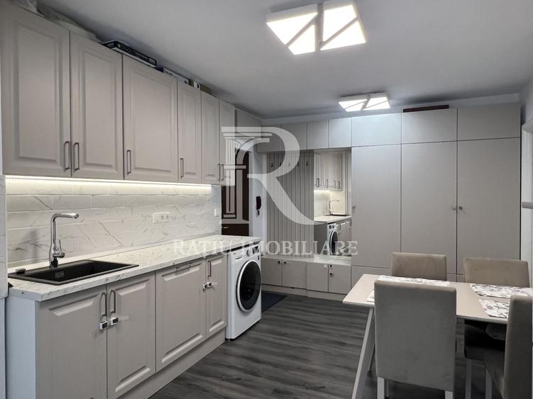 Apartament cu 3 camere nedecomandat, mobilat în Nufărul