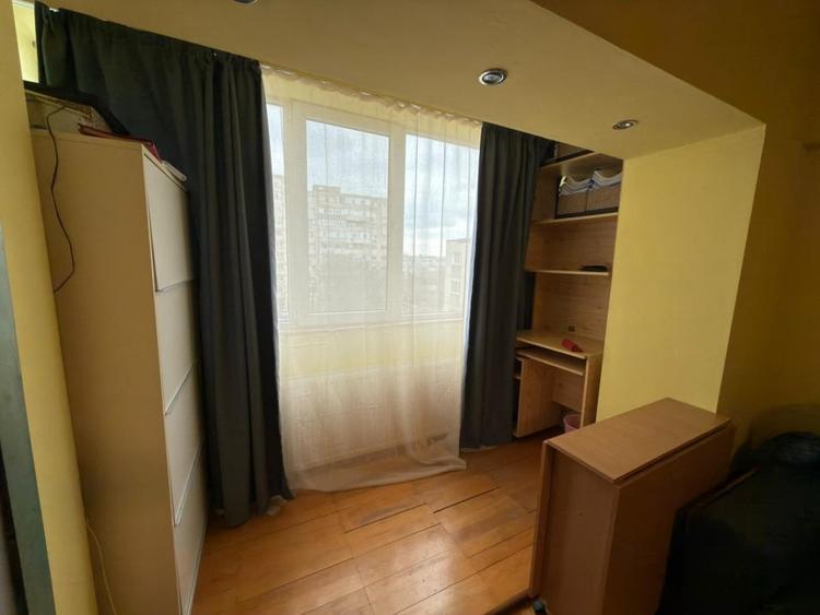 Apartament cu 2 camere decomandat, mobilat în Republicii