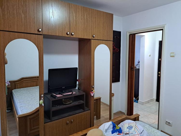 2 camere decomandat Drumul Taberei Raul Doamnei, centrala  AC mobilat utilat - 1