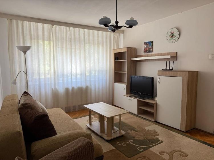 Garsoniera Bd Garii Brasov central - 1