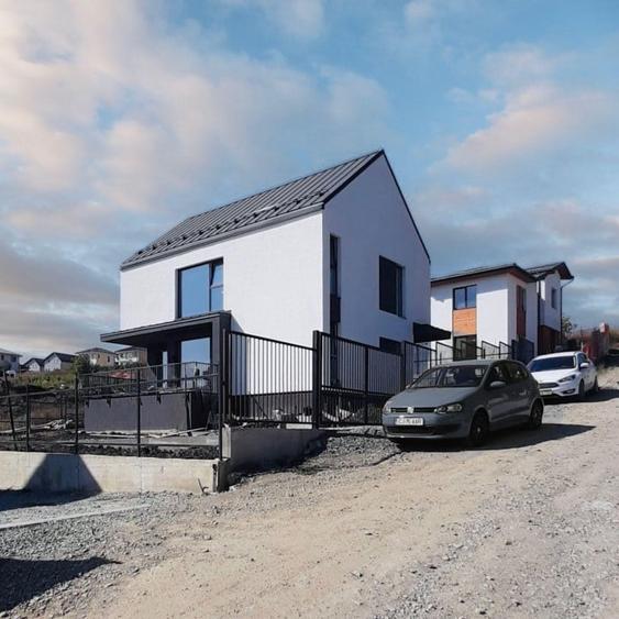 Casă unifamilială in Dezmir pe un teren de 410mp - 1