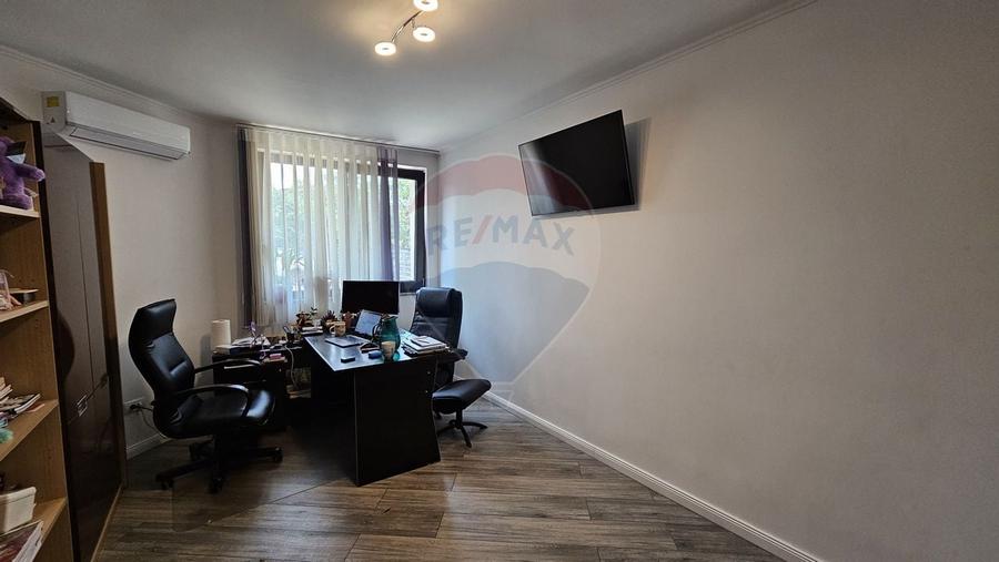 Casă / Vilă cu 7 camere si teren 1000 mp în zona Centrala-Suceava - 51