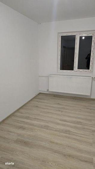 Vand apartament 4 camere,Dacia,et.3 - 6