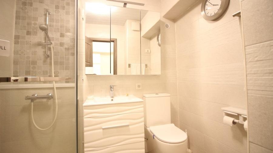 P-ta Lahovari, apartament 3 camere, renovat modern, mobilat, etaj 6/9, bloc 1980 - 6