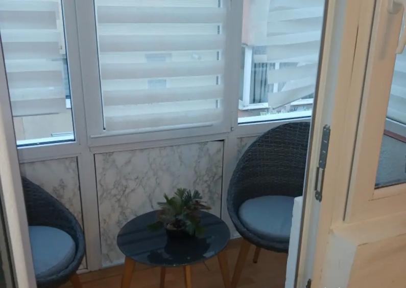 Propietar ofer spre inchiriere apartament cu doua camere in cartierul Noua - 5