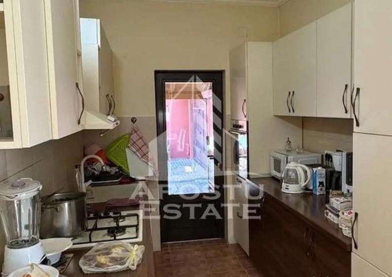 Casa cu piscina si 5 camere in Dinias - 7