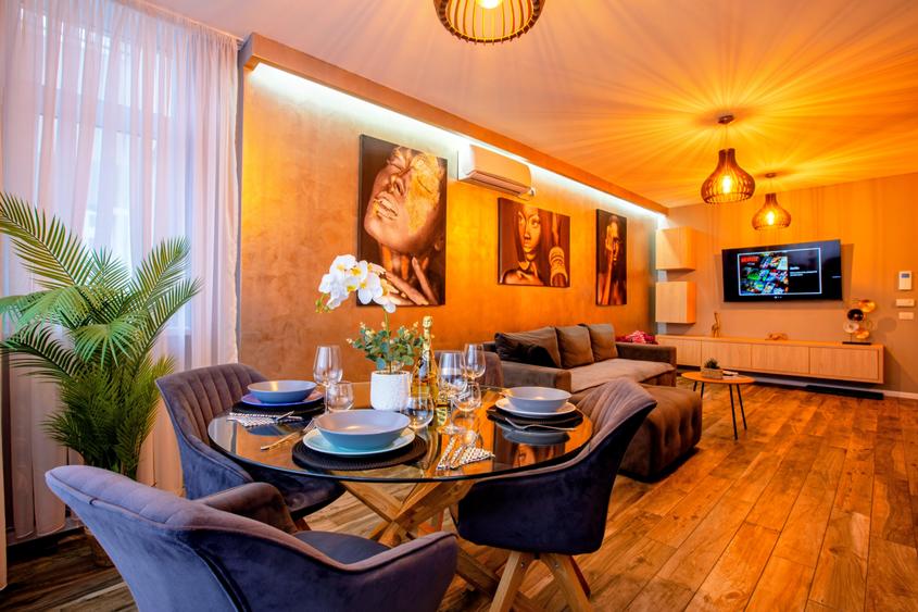 OCAZIE: Apartament cu 2 camere, LUX, la cheie! - 1