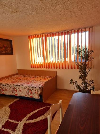 Inchiriez garsoniera - 1