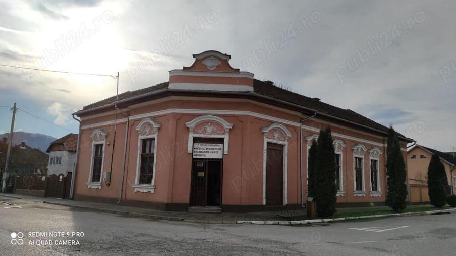 Casa de vanzare, 7 camere, com. ILIA , jud Hunedoara - 1