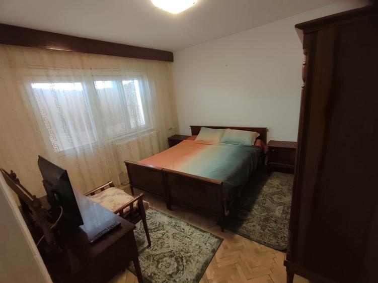 Apartament 3 camere decomandat - Tomis Nord - 500 euro/luna (Cod E2+E7) - 2