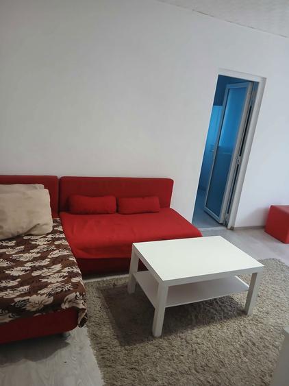 Inchiriez apartament, 2 camere. Zona: Vlaicu, Fat Frumos - Utilat cu centrala proprie. - 3