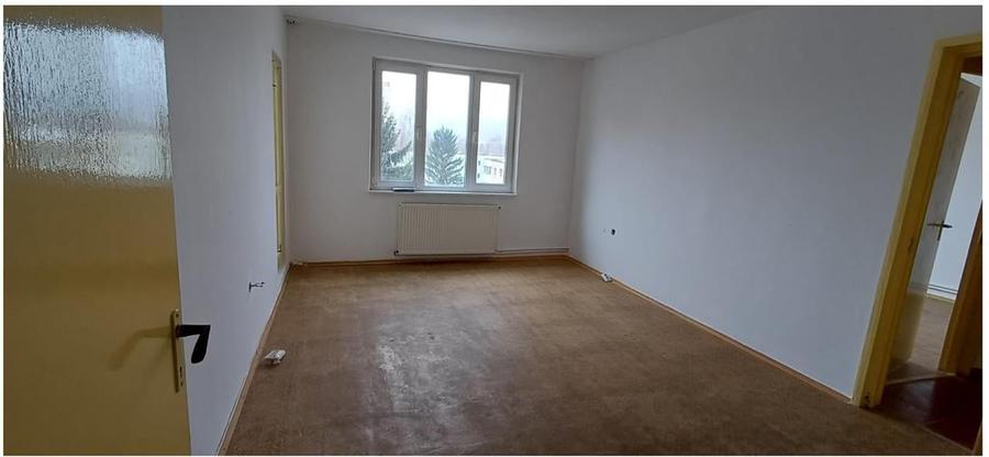 Apartament 2 camere ,etaj intermediar,Calea Bucuresti - 1