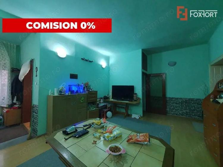 Casa cu 5 camere si service auto, teren total de 400 mp, zona Calea Sagului - 18