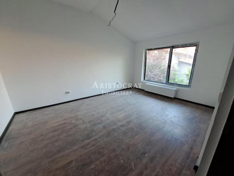 Vila Tip Duplex  generoasa cu vedere lac - 14