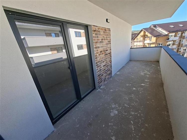 Apartament cu 3 camere circular în Florești
