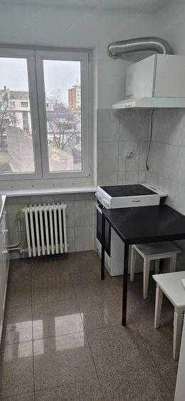 Complex , strada Cluj , loc parcare !!! - 1