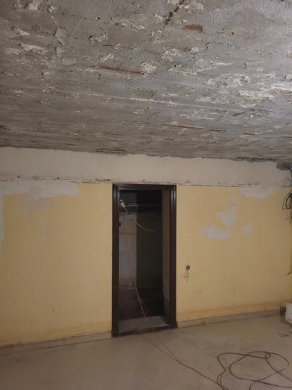 Casa de Cultura, demisol, spatiu comercial 3 camere, 112 mp. - 6