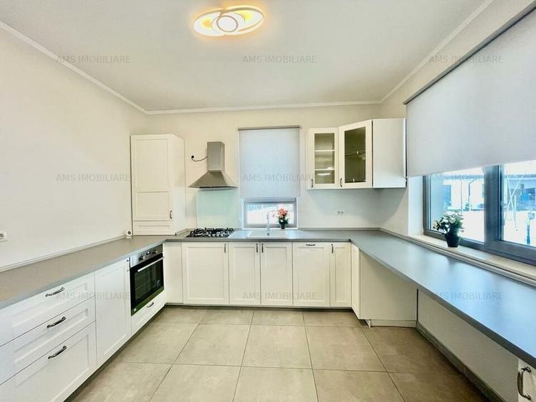 SUPERB / GRADINA GENEROASA / LOC PARCARE - 6