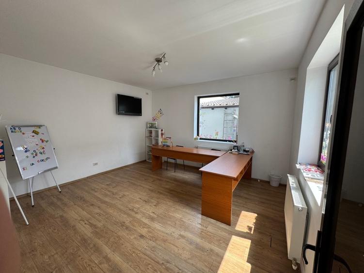 Spatiu comercial ultracentral de inchiriat - 4