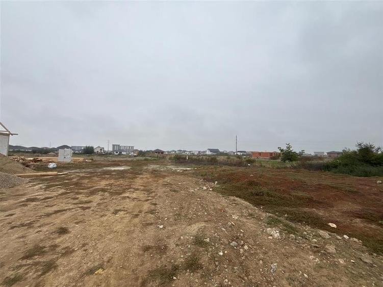 TEREN INTRAVILAN | 800 MP | ZONA CIHEI | FRONT 28 ML - 2