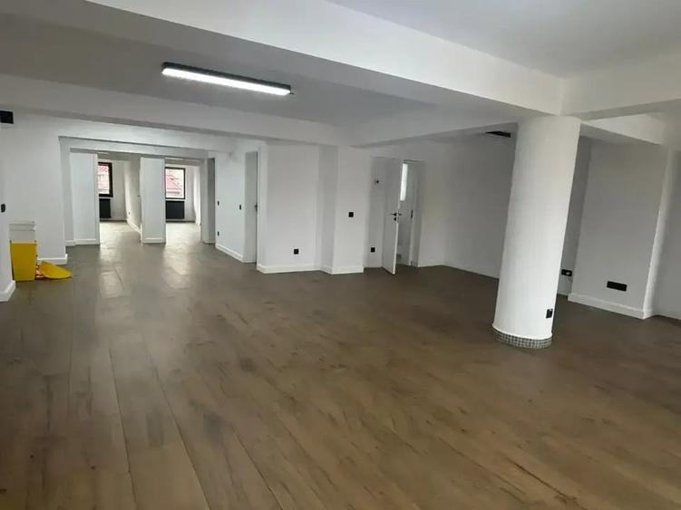 Inchiriere Birouri | Cladire Recent Renovata | 500 m Metrou 1 mai - 4