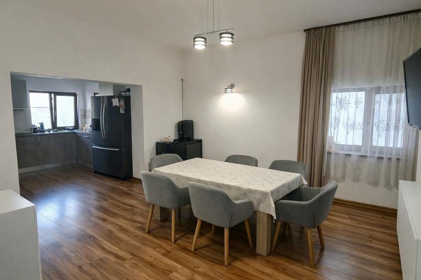 Casa - 14 Octombrie - proprietate moderna, complet mobilata Va prezentam o locuinta deosebita, construita cu atentie - 7
